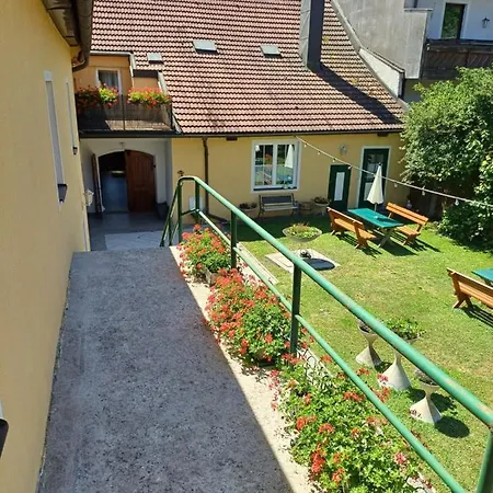 Fruhstuckspension Haus Ebersdorf Bed & Breakfast Leiben