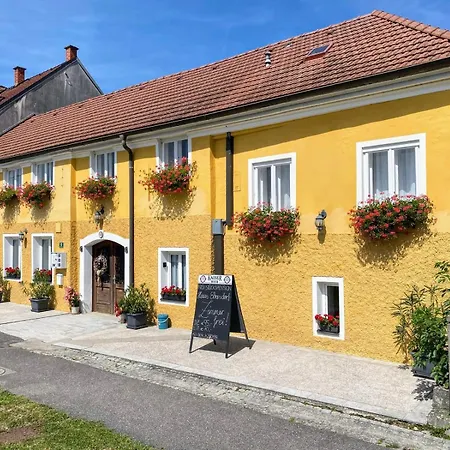 Fruehstueckspension Haus Ebersdorf 3*