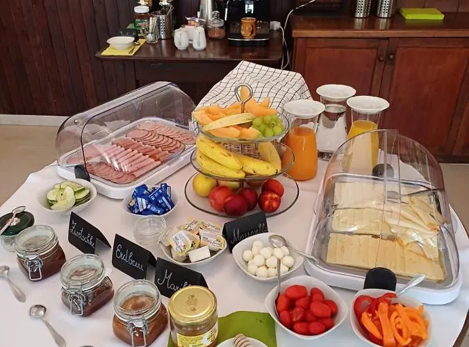 Fruhstuckspension Haus Ebersdorf Bed & Breakfast