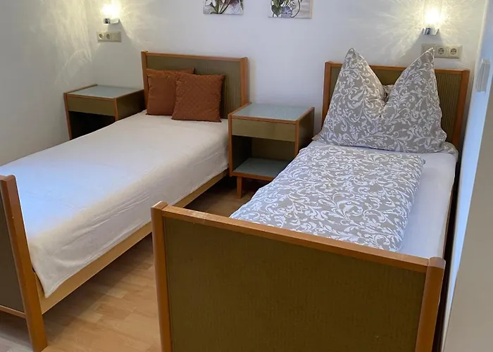 Bed & Breakfast Fruhstuckspension Haus Ebersdorf 3*